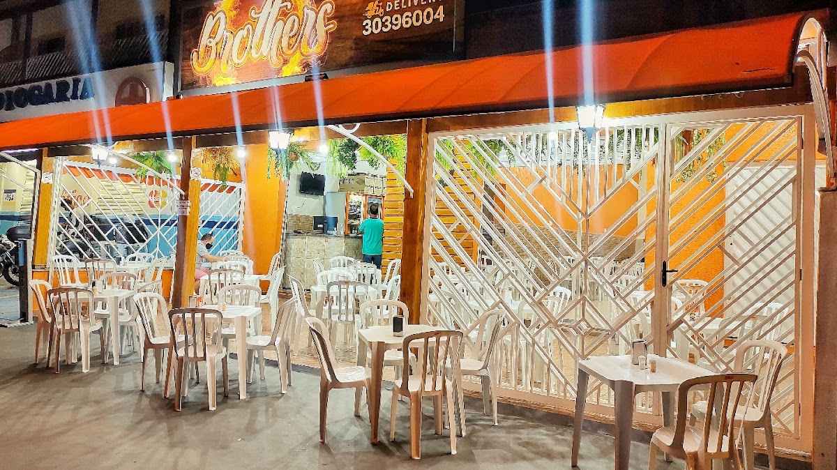 Brothers Lanches e Porções