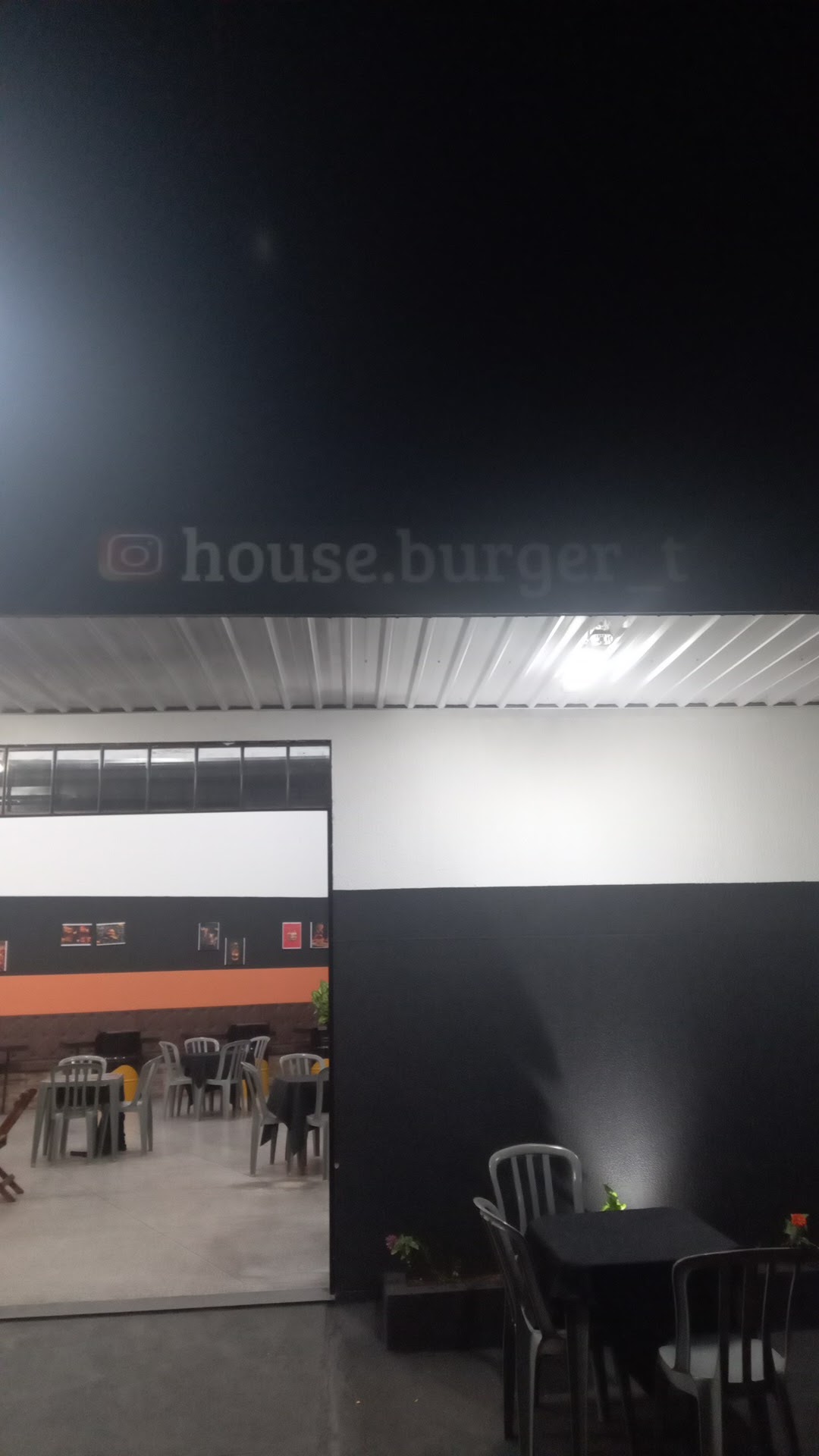 HOUSE BURGER
