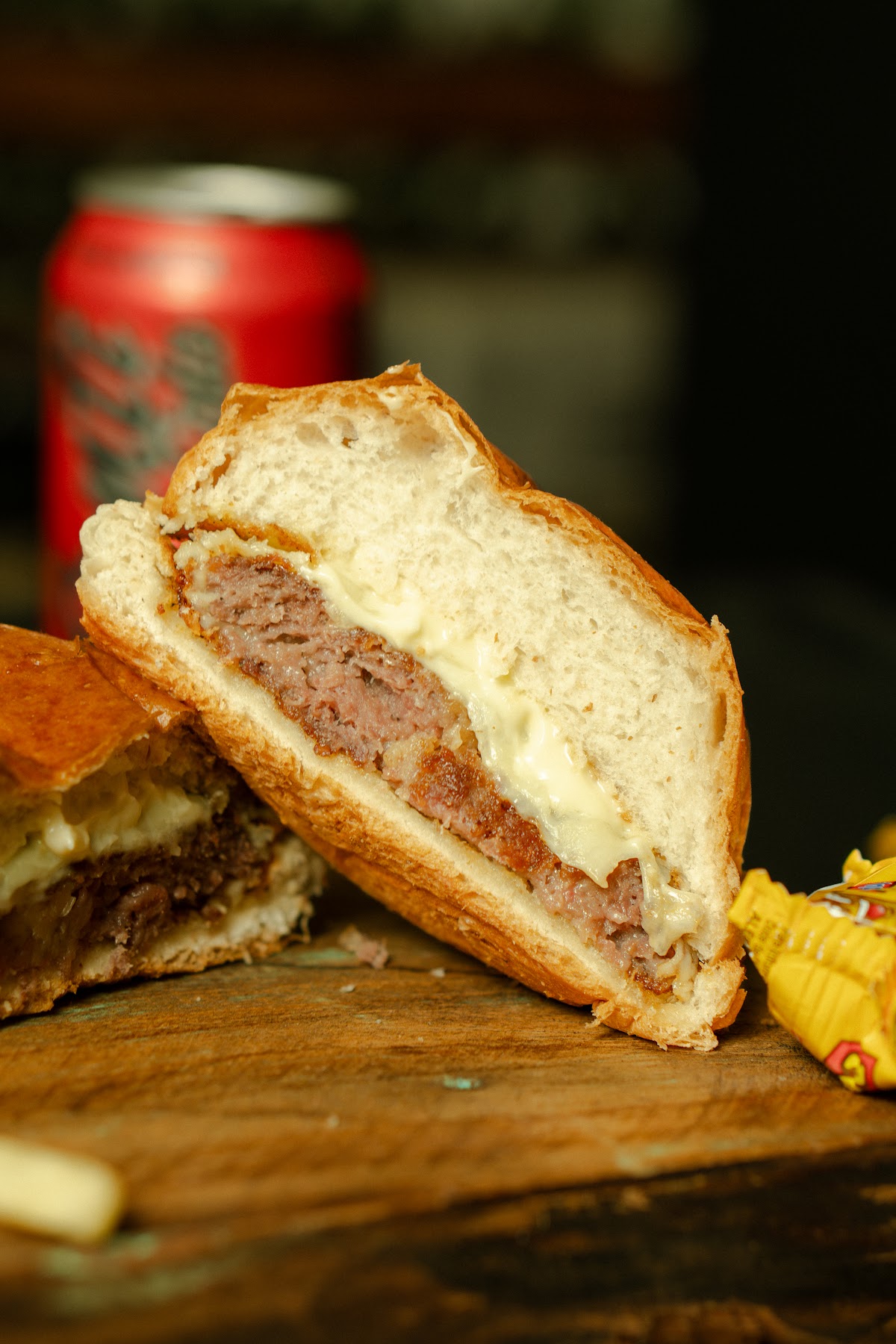 A Caverna - Burger | Hamburgueria Artesanal | Assis-SP