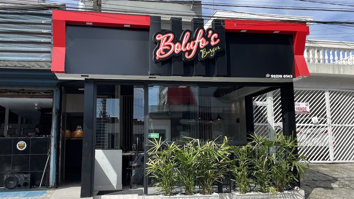 Bolufo's burger