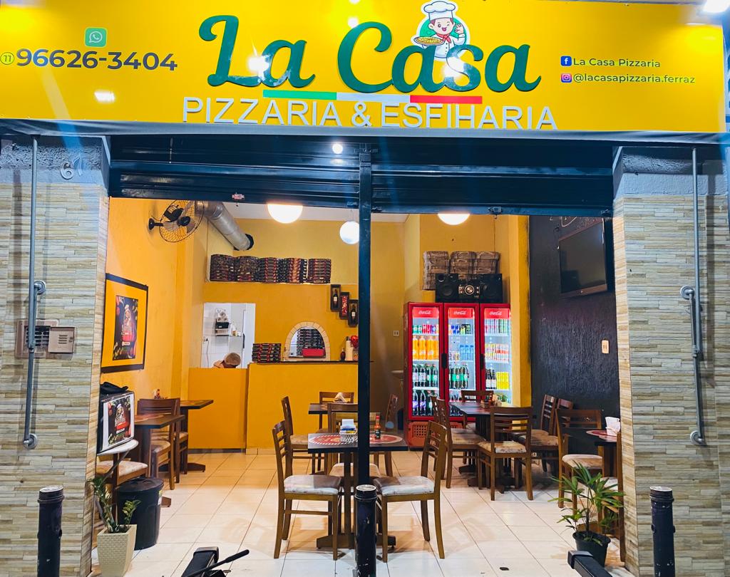 La Casa Pizzaria Ferraz