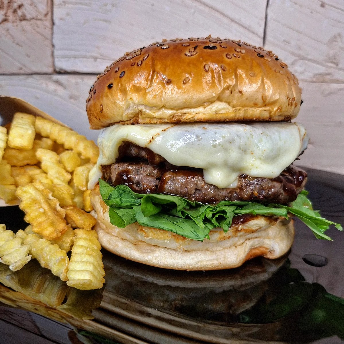 DONA FLORINDA'S HAMBURGUERIA