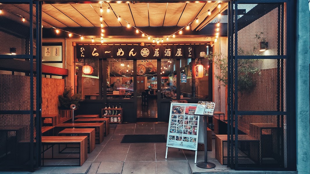 Hirá Ramen Izakaya
