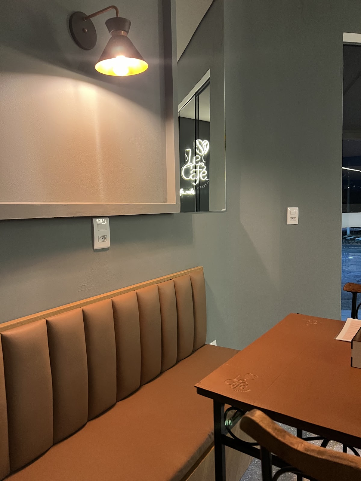Le Café Cafeteria