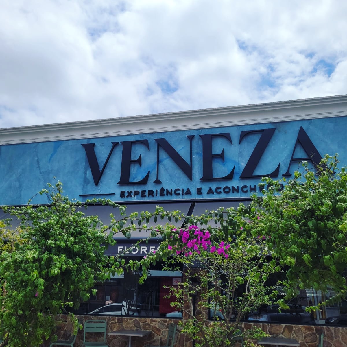 VILA VENEZA