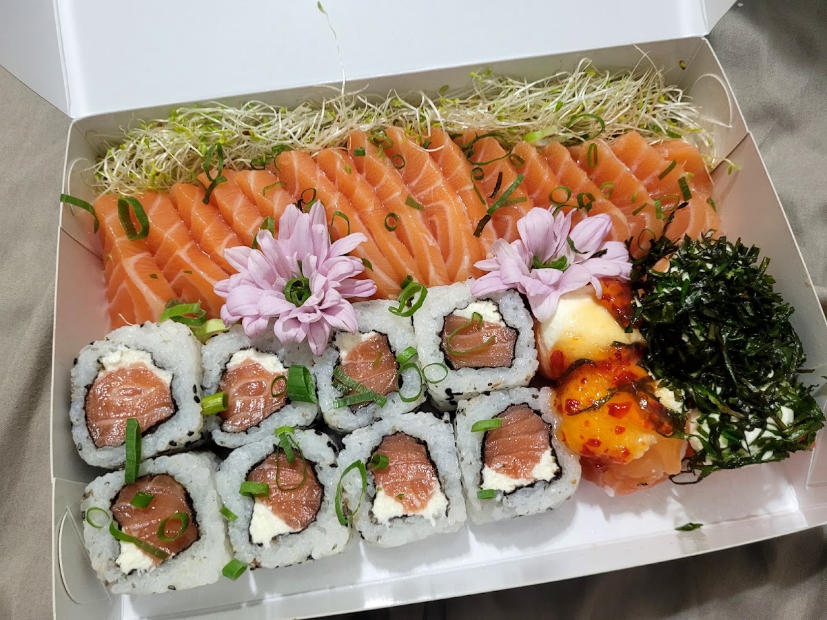 Kontena Japanese Delivery - Sushi & Pokes
