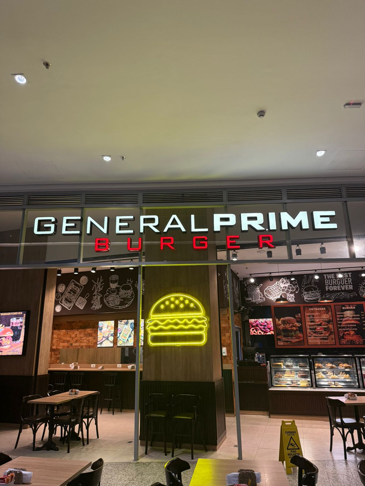 General Prime Burger: Hambúrguer, Milkshake, Sobremesa, Guarulhos
