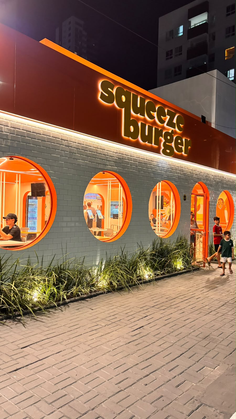 Squeeze Burger