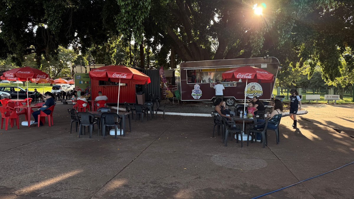 Açaí com Resenha-Água de coco/ Juice Truck