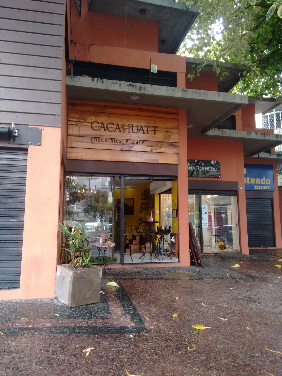 Cacahuatt - Chocolates e Café