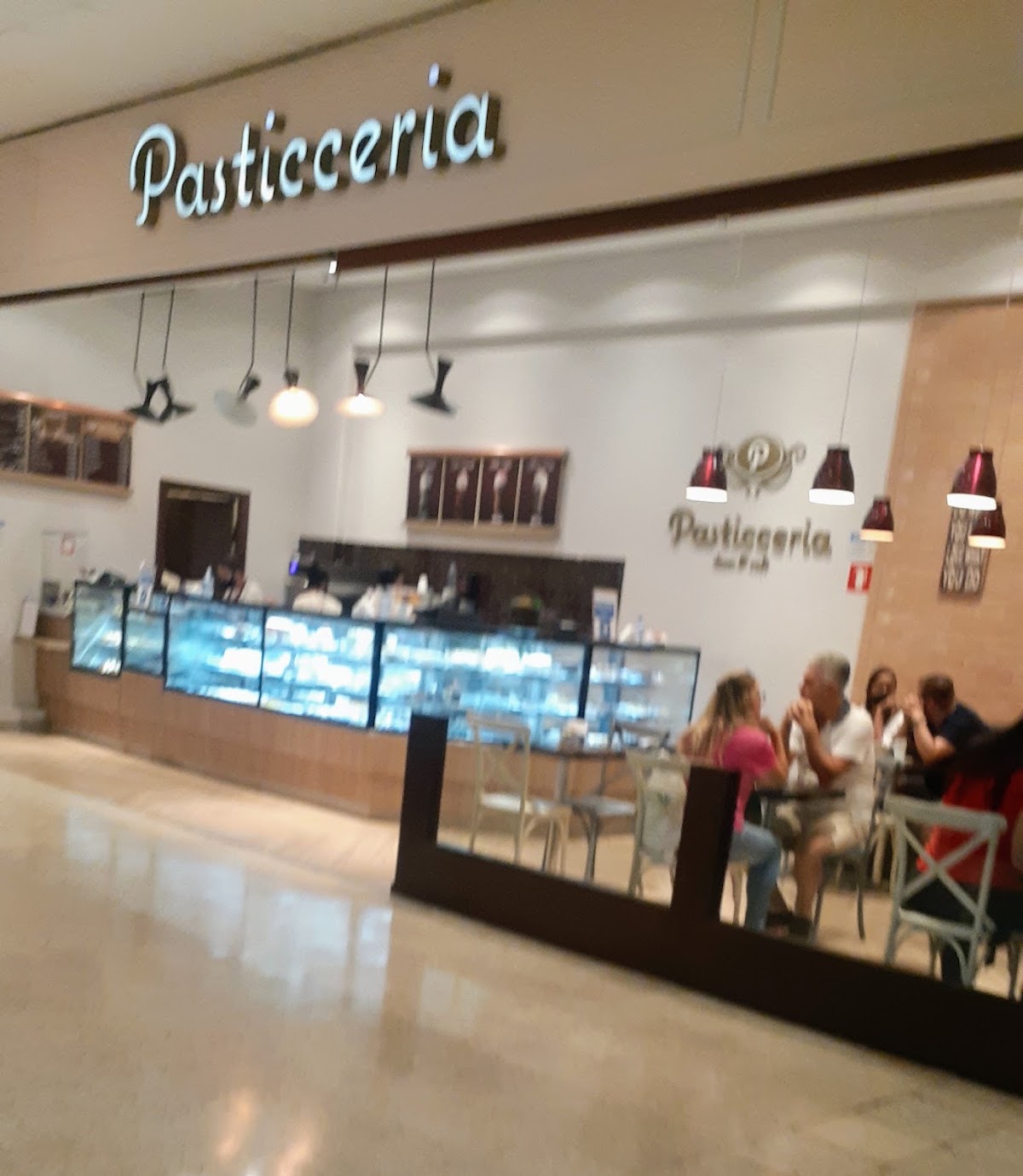 Pasticceria Doces & Café - Shopping