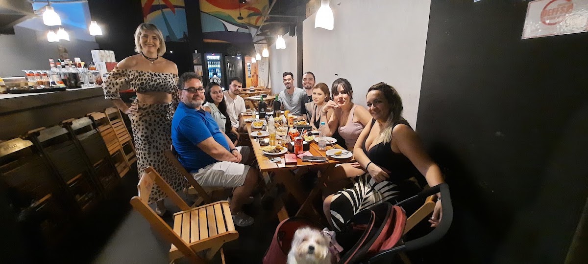 Karikatur Hamburgueria no Guarujá