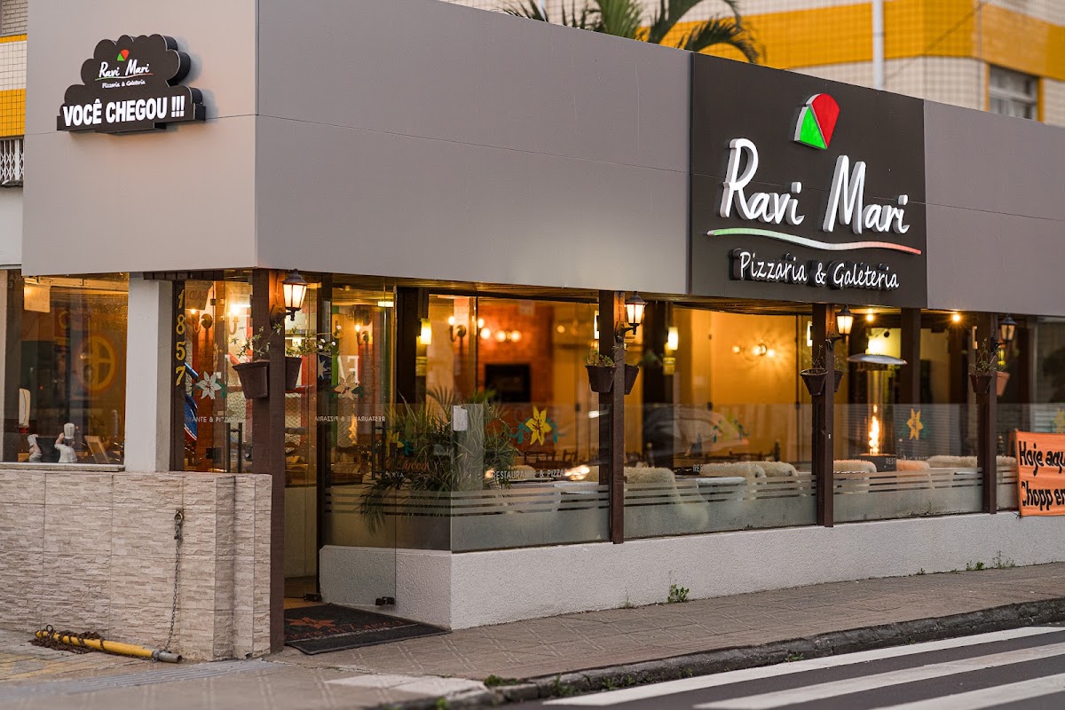 Ravi Mari Pizzaria e Galeteria